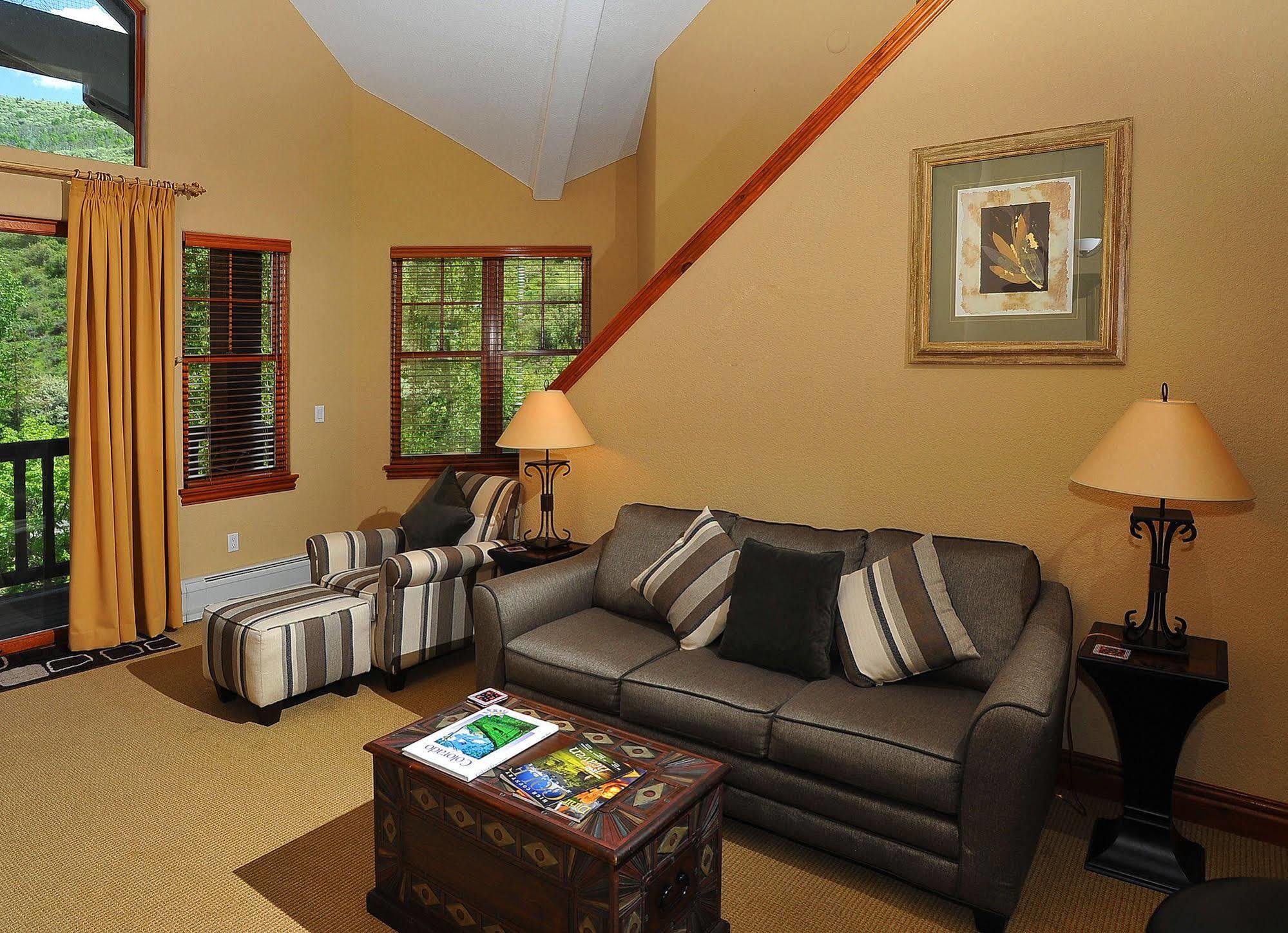 Lodge At Brookside Avon Village Eksteriør bilde