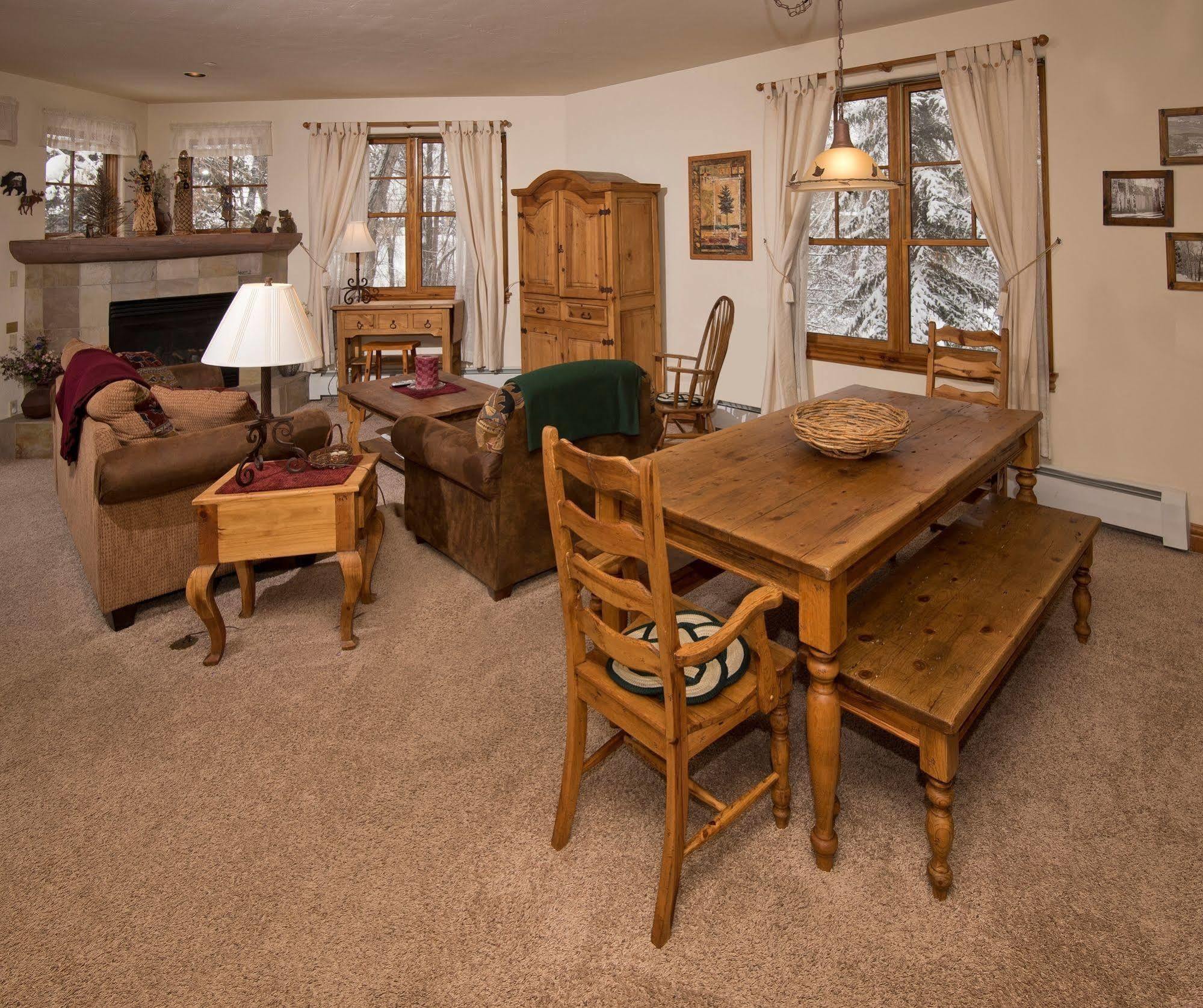 Lodge At Brookside Avon Village Eksteriør bilde