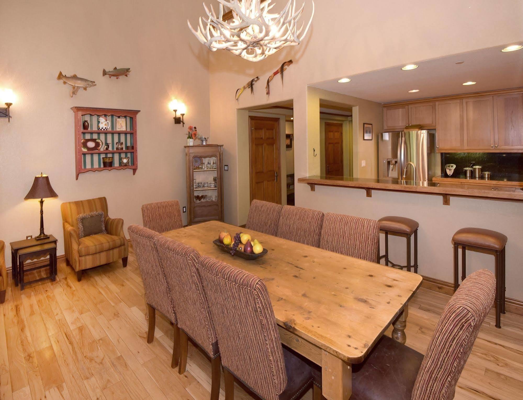Lodge At Brookside Avon Village Eksteriør bilde